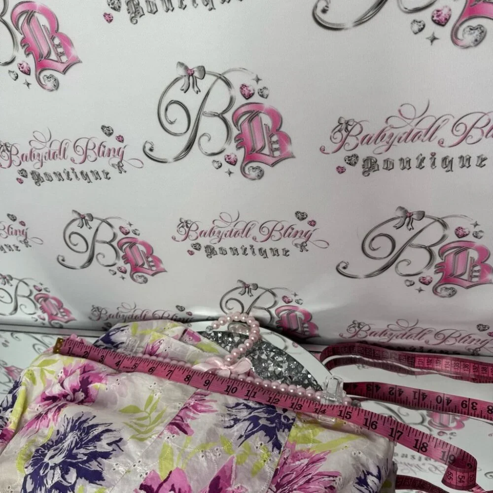 M&S classic skirt crochet pattern throughout flowers white green pink purple - Picture 11 of 11